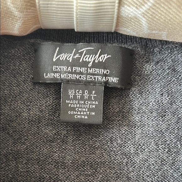 Charcoal V-Neck Extra Fine Merino Wool Sweater - Picture 2 of 2